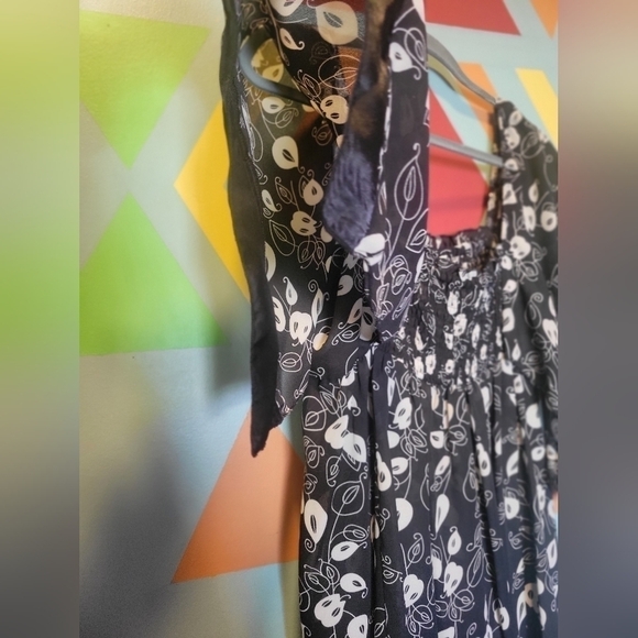 Agora Women's Black And White Flowy Boho Top Size Medium - Picture 6 of 14